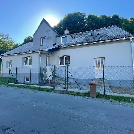 Apartmany Pod Chlumem Есеник Экстерьер фото